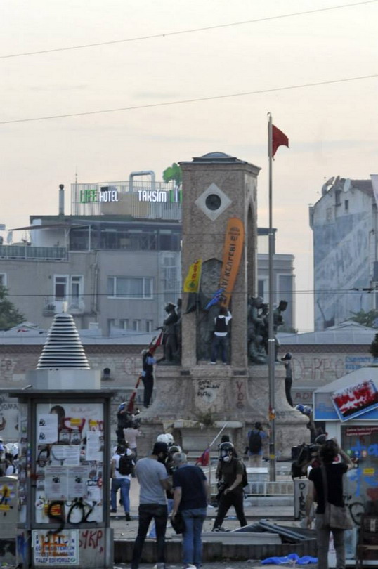 TAKSİM FOTOGRAFLARI 18