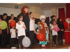 Mutlu Yıllar Çocuklar