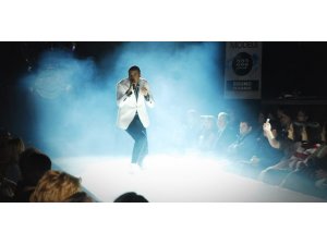 Efecan Dianzenza, Victoria's secret konseptini Türkiye'ye taşıdı.