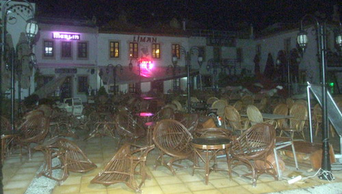 Marmaris’te fırtına iki saatte hayatı felç etti