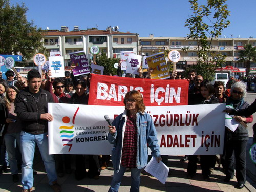 Marmaris’te Uludere katliamı protesto edildi