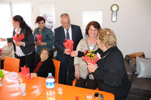 Armutalan’da Dünya Yaşlılar Haftası Kutlandı