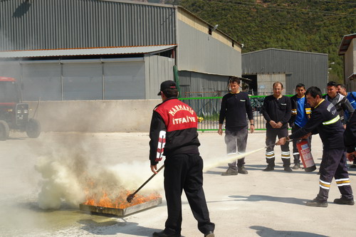 İŞÇİLERE YANGIN EĞİTİMİ