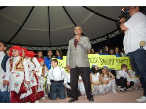 İçmeler Gölenye Meydanı 23 Nisan Etkinlikleri ile Şenlendi