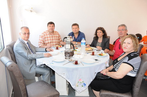 MENDER Malatyalı Çocuklara Kahvaltı Verdi