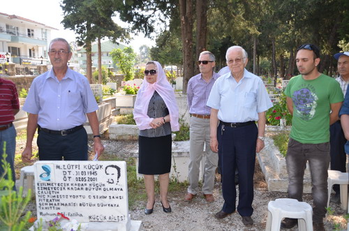 Küçük Mezarı Başında Anıldı