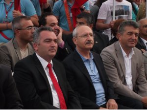 Kılıçdaroğlu Kolbastıyla Karşılandı