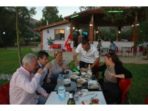 retoran ve kafe olarak hizmet verecek