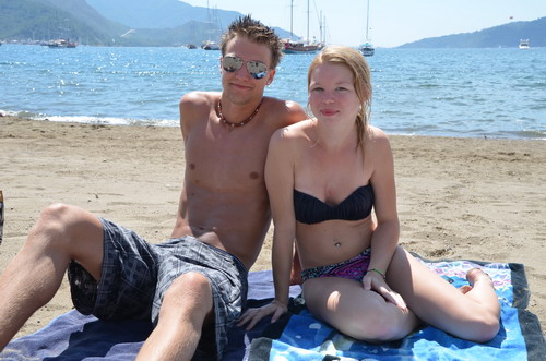 HALK PLAJINA TURİSTLERDEN ÖVGÜ