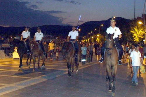 Marmaris’te atlı polisler görücüye çıktı