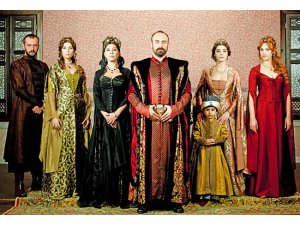 “Yalan Dünya” ve “Fatma Gül’ün Suçu Ne?” zirveyi paylaşıyor