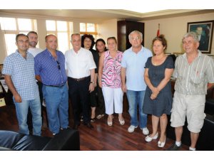 Armutalan CHP Yeni Yönetimi Başkan Ünlü'yü Ziyaret Etti