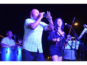 19 Mayıs Gençlik Meydanı ve Atatürk Meydanı'nda