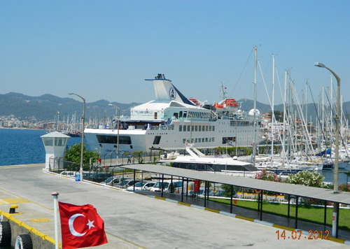 ORIENT QUEEN II GEMİSİ LÜBNAN KAFİLESİYLE MARMARİS LİMANI’NDA