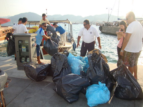 KADIRGA KOYU'NDA TEMİZLİK