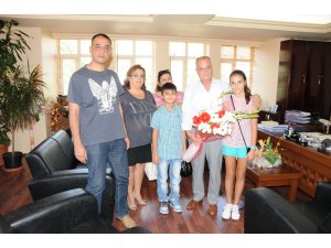 Teşekkür Ziyaretinde Bulundu