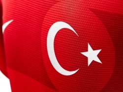 Cavcav'dan Demirören'e; "Burası kulüp takımı değil"