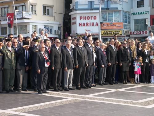 AK Parti Ailesi 600 Kişi İle Atasını Marmaris’te Andı