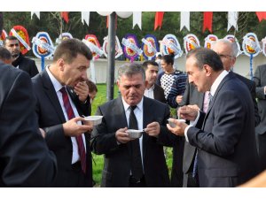 "Fethiye Belediyesi'nden Günlükbaşı Halkına Aşure"