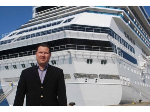 Arap baharı kruvaziyerleri vurdu!