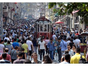 Koşan da kaçan da çok