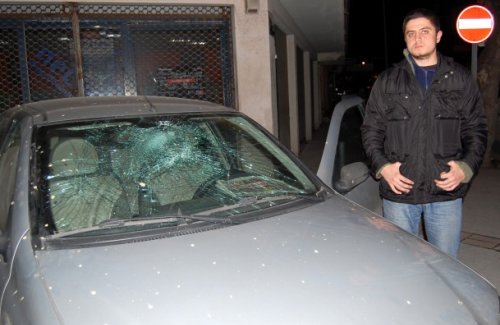 İzmir'de gazeteciye saldırı