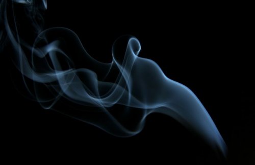 Sigara gözü de bozuyor