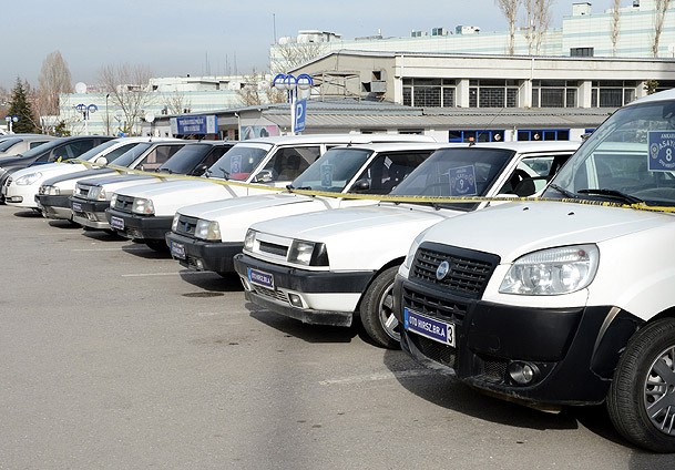 10 saniyede otomobil çalıyorlar