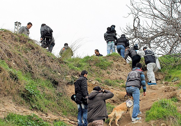 Polis delil peşinde