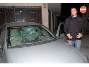İzmir'de gazeteciye saldırı