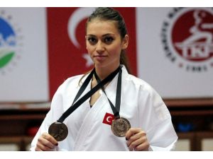 Ablasına özendi, dünya 2.'si oldu