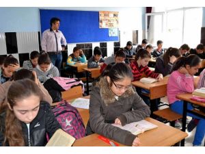 Onlara yarıyıl tatili yok