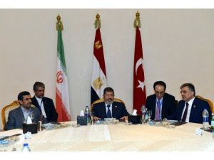 Üçlü görüşme başladı