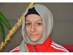 Başörtüsüyle mücadele edecek