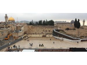 Mescid-i Aksa yanına sinagog