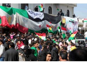 Suriye'de "birlik" gösterileri