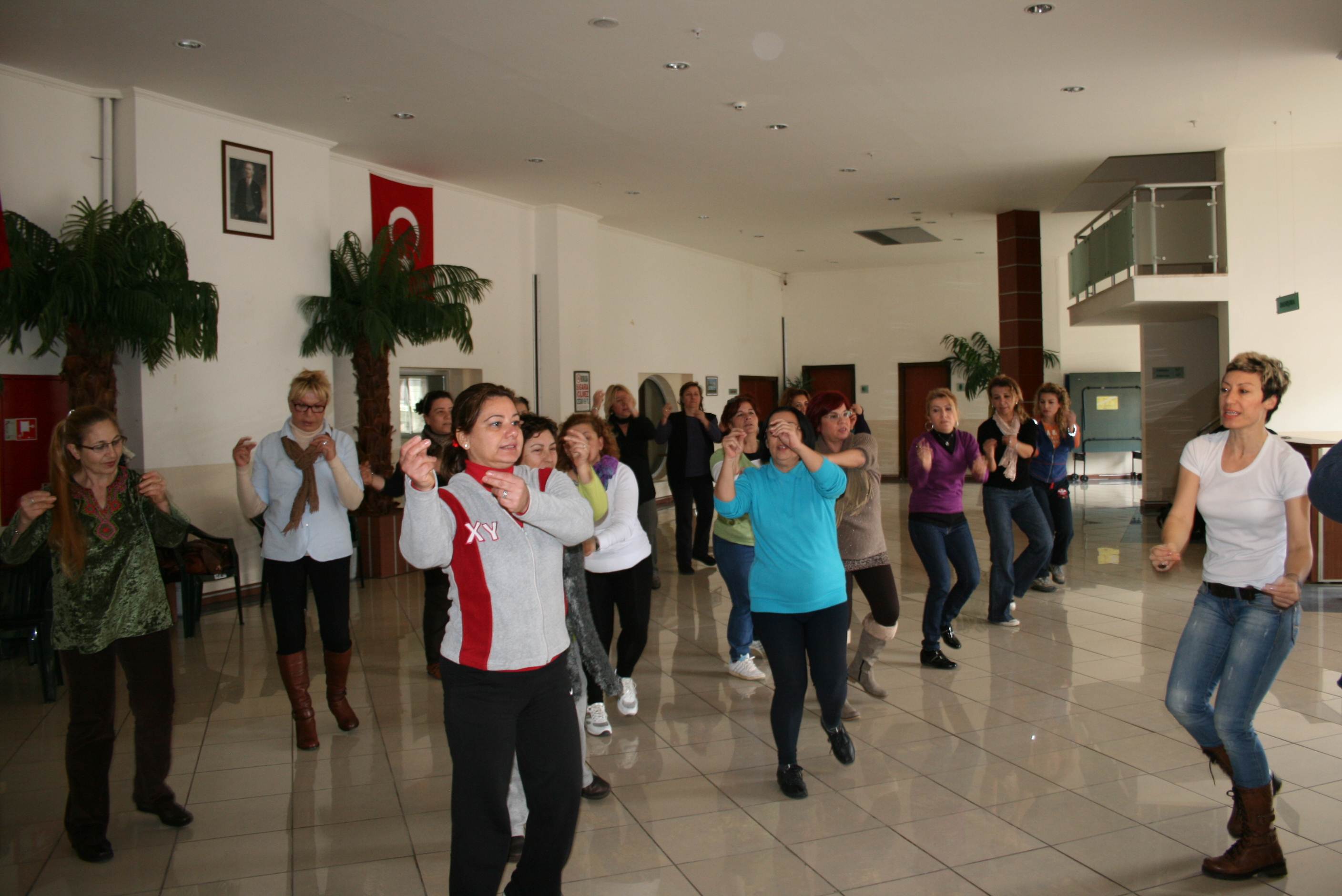 Kadınların  dansı