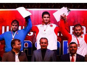 İlk günde Türkiye'den 2 altın