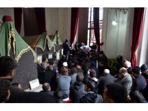 Sultan II. Abdülhamid anıldı