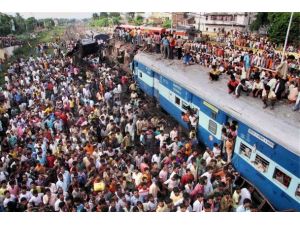 Tren istasyonunda izdiham faciası