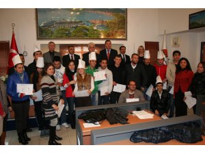 Genç aşçılar sertifikalarını aldı