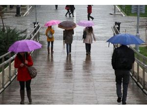 Soğuk ve yağışlı hava geliyor