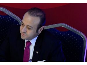 Kıbrıs sorunununa 'Papa seçimi'örneği