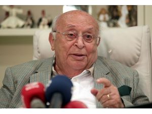 Süleyman Demirel hastanede
