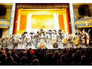 "New York Filarmoni" geliyor