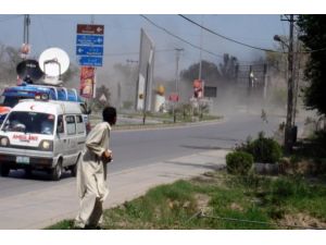 Pakistan'da saldırı: 64 ölü