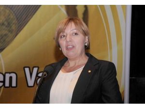 Rodika Yakşi'ye zor görev