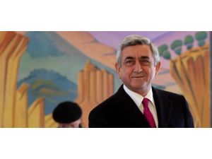 Ermenistan'da seçimin galibi Sarkisyan