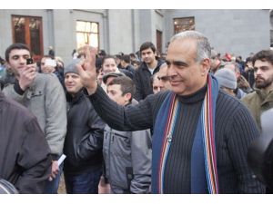 Seçimi kaybedince süre verdi