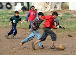 Kuveyt'ten Suriyeli çocuklara 2 milyon dolar